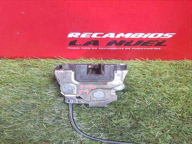 Foto 2ª: Cerradura Puerta Trasera Derecha Renault Master 2.3 DCI 125 FWD FV0C FV0D FV0G FV0H FV0J FV0K) 125CV 92KW FURGONETA [M9T 670,M9T 672,M9T 676,M9T 678,M9T 680,M9T 870,M9] (2013)