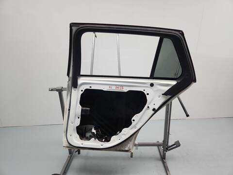 Foto 3ª: Puerta Trasera Derecha Mercedes Clase C 160 C 220 T D 206.204) 220CV 162KW FAMILIAR [254920] (2023)