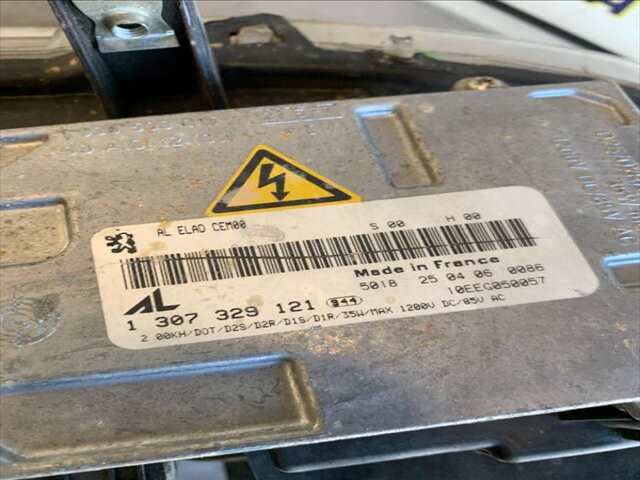 Foto 3ª: Faro Izquierdo Peugeot 307 1.6 HDI110CV [9HY] (2006)