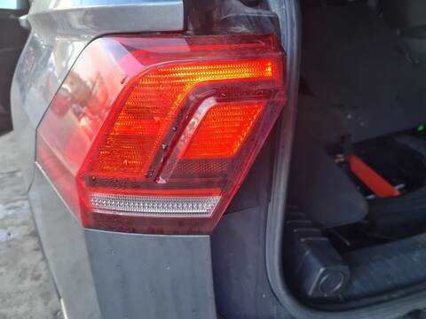 Foto 3ª: Piloto Trasero Izquierdo Volkswagen Tiguan ADVANCE 4MOTION 150CV 110KW [DFGA] (2020)