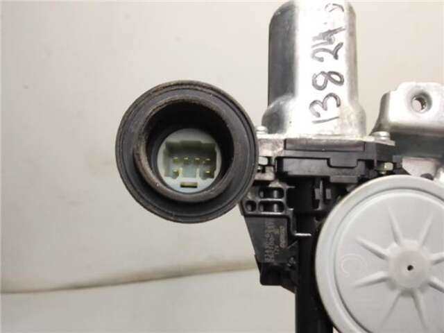 Foto 3ª: Elevalunas Eléctrico Delantero Derecho Suzuki Swift 1.3 GL (3-PTAS.) [1.3 LTR. - 68 KW 16V CAT] [M13A]