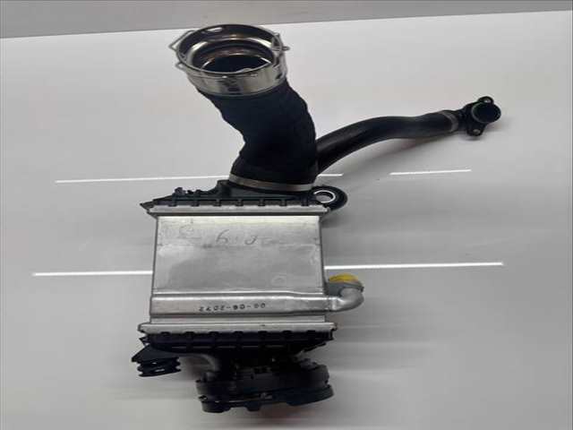 Foto 2ª: Intercooler Land Rover Range 530 CV 390KW [N63B44E N63B44T3 N63 NC10] (2022)