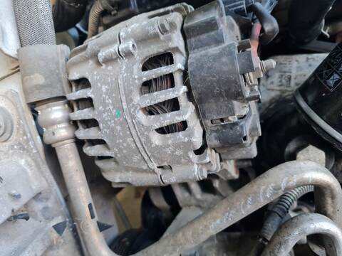 Foto 2ª: Alternador Renault Clio AUTHENTIQUE 75CV 55KW [K9K 612] (2015)