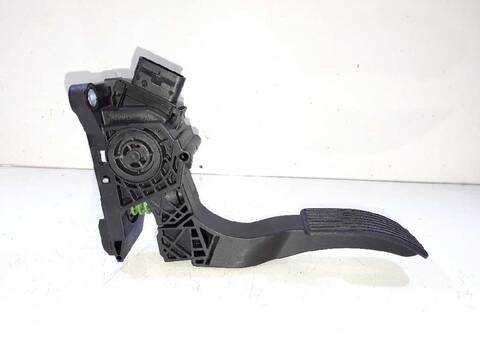 Foto 2ª: Pedal Acelerador Mercedes Clase V 200 2.1 CDI CAT 136CV 100KW (2014)