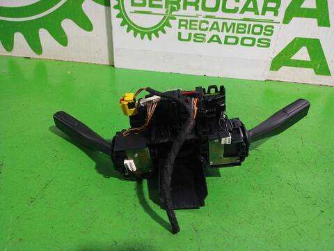 Foto 3ª: Mando Multifuncion Volkswagen Golf ADVANCE 105CV [CAYC] (2008)