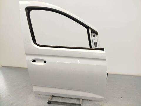 Foto 3ª: Puerta Delantera Derecha Ford Tourneo 2.0 ECOBLUE 4WD 122CV 90KW [DTRD] (2024)