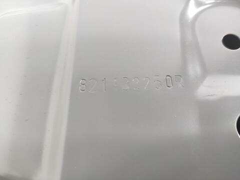 Foto 2ª: Puerta Lateral Corredera Izquierda Nissan NV300 1.6 DCI 146CV 107KW R9M (2016)