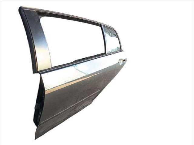 Foto 2ª: Puerta Trasera Izquierda Volkswagen Golf 1.9 TDI (2004)