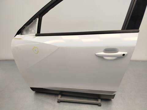Foto 4ª: Puerta Delantera Izquierda Peugeot 2008 1.2 PURETECH 130 131CV 96KW [HNS (EB2ADTS)] (2021)