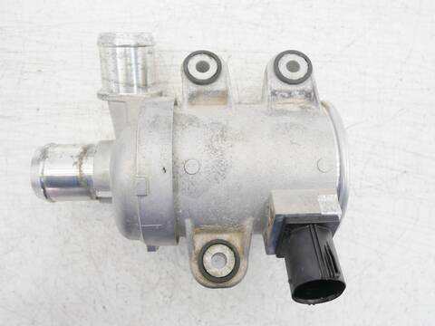 Foto 1ª: Bomba de Agua Ford Kuga 190 - 224 CV [BGDC] (2023)