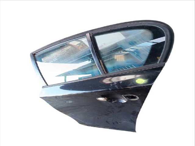 Foto 2ª: Puerta Trasera Izquierda Bmw Serie 1 114 116 D 116CV (2003)