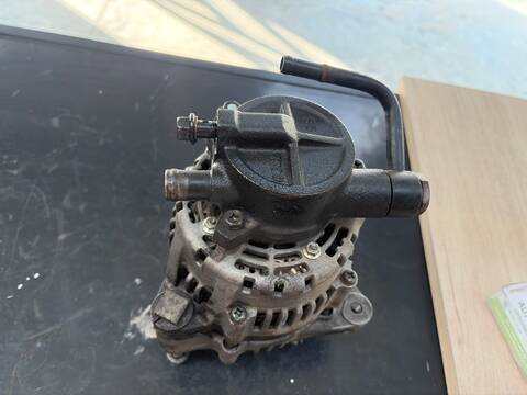 Foto 3ª: Alternador Kia Carens D4EA (2003)