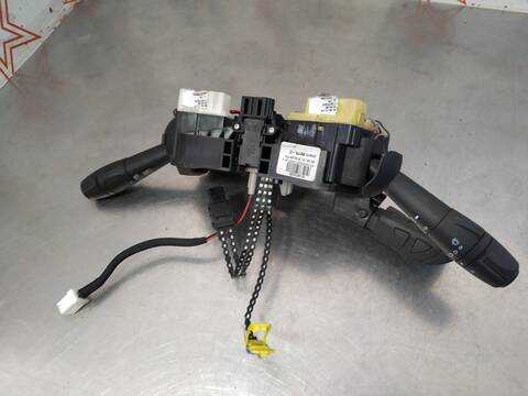 Foto 3ª: Mando Luces Renault Clio TECHNOFEEL 90CV 66KW [H4BB4] (2015)