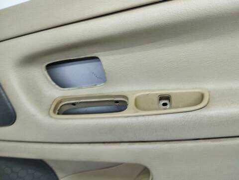 Foto 4ª: Tapizados Cartoneras Volvo C70 2.4 T 193CV 142KW [B5244T] (2002)