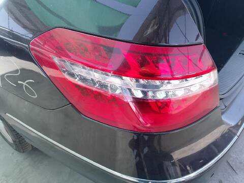 Piloto Trasero Izquierdo Mercedes Clase E 180 E 220 CDI - BLUETEC 212.001 212.002) 170CV