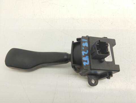Foto 3ª: Mando Multifuncion Bmw Serie 3 315 320D BERLINA 150CV 110KW [20-4D-4 D] (2004)