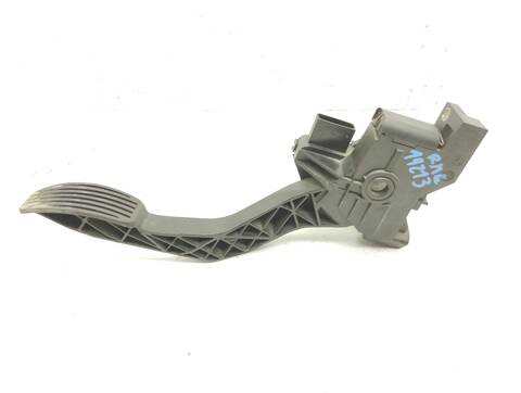 Foto 4ª: Pedal Acelerador Iveco Camion D 35S12 [F1AGL411XE] (2021)