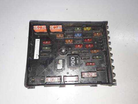 Caja Reles Fusibles Volkswagen Passat ADVANCE PLUS 140CV