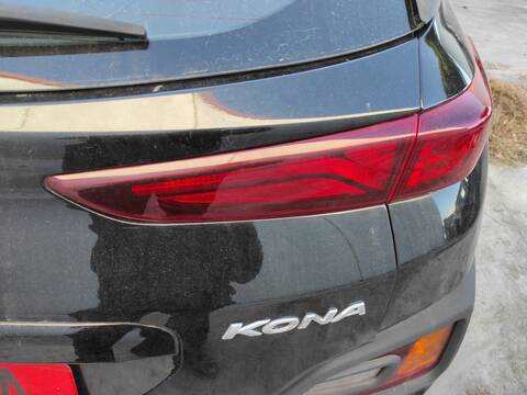 Piloto Portón Derecho Hyundai Kona D4FE