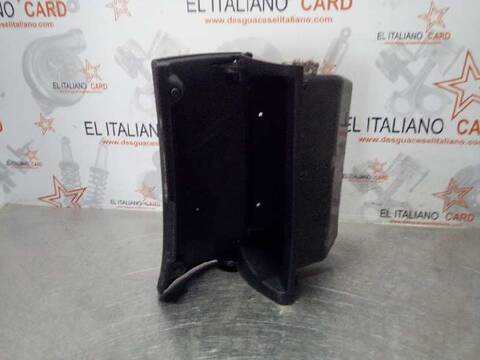 Foto 2ª: Guantera Skoda Fabia AMBITION 75CV 55KW [CAY] (2011)