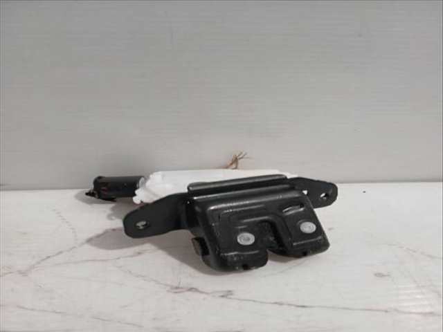 Foto 3ª: Cerradura Maletero Portón Toyota Yaris 1.5 HYBRID MXPH11) 92CV [M15A-FXE] (2020)