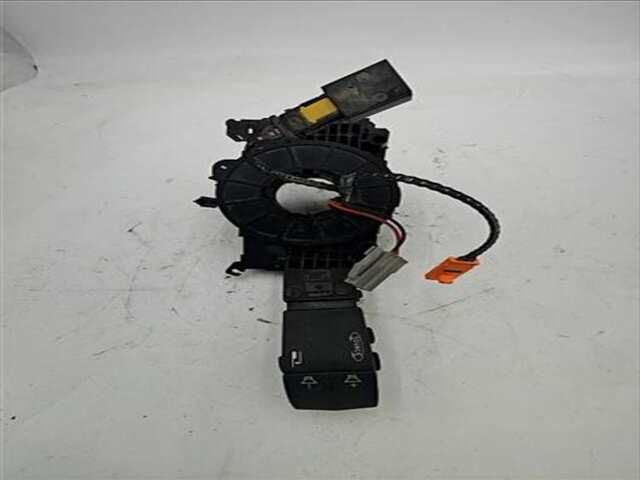 Foto 2ª: Mando Multifuncion Nissan Primastar 2.5 AVANTOUR L1H1 2.8T (7 ASIENTOS) [2.5 LTR. - 107 KW DCI DIESEL CAT]