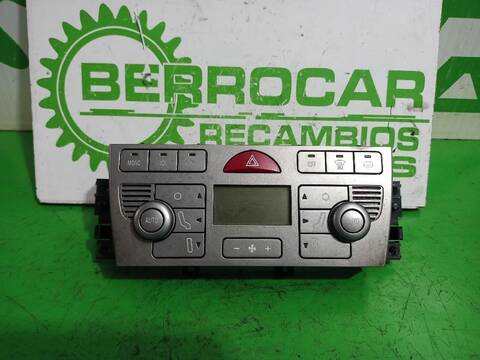 Mando Climatizador Lancia Y 1.3 MULTIJET 16V ARGENTO 10.2006 ) 75CV