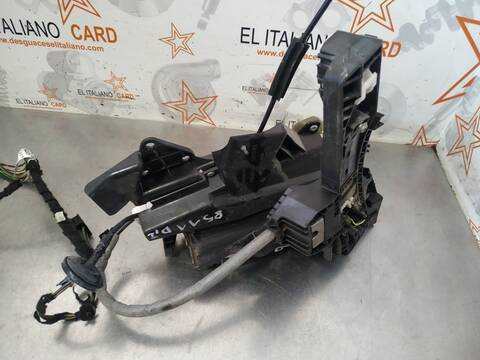 Foto 2ª: Cerradura Puerta Delantera Izquierda Mercedes Clase C 160 C 220 CDI BLUEEFFICIENCY 204.002) 170CV 125KW [651911] (2012)