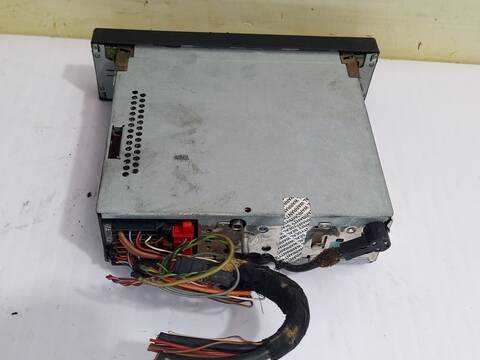 Foto 3ª: Sistema Audio Radio CD Audi A6 2.5 TDI QUATTRO AVANT 180CV 132KW [BAU] (2001)