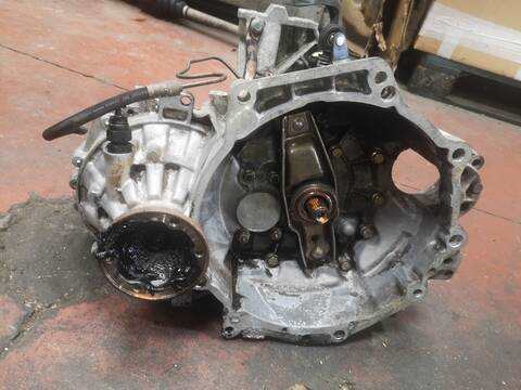 Foto 3ª: Caja Cambios Volkswagen New Beetle ATD BERLINA (2004)