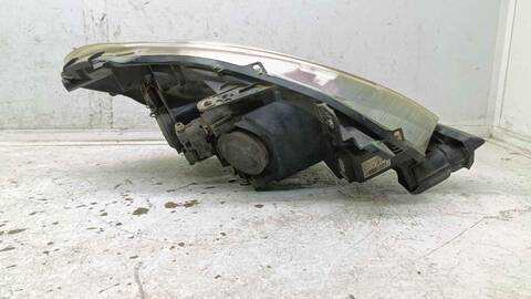Foto 4ª: Faro Izquierdo Renault Clio CONFORT DYNAMIQUE 98CV 72KW [K4J G7 (K4J780)] (2006)