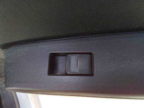 Foto 4ª: Botonera Elevalunas Toyota Yaris ACTIVE HYBRID 75CV 55KW [1NZFXE] (2013)