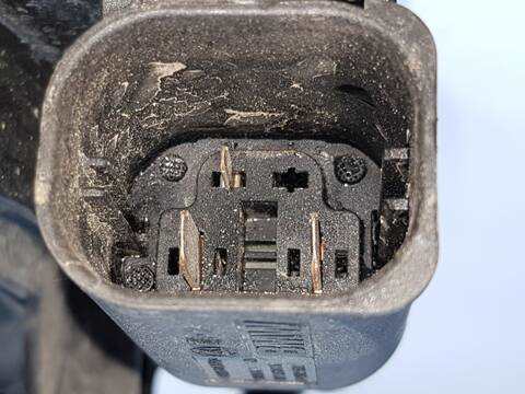 Foto 2ª: Electroventilador Bmw X3 2.0D (2006)