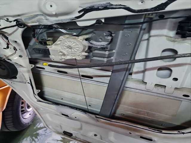 Elevalunas Eléctrico Delantero Derecho Mercedes Sprinter 310/311/313/314/316 CDI 906.631/633/635/637) 114CV 84KW CAJA CERRADA