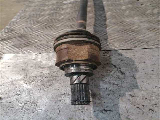 Foto 2ª: Transmision Trasera Derecha Nissan Qashqai BACKSTAGE 4X4 150CV 110KW [M9R832] (2007)