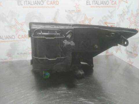 Foto 2ª: Faro Derecho Ford Transit 2.2 TDCI CAT 125CV 92KW CAJA CERRADA [CYRB] (2013)