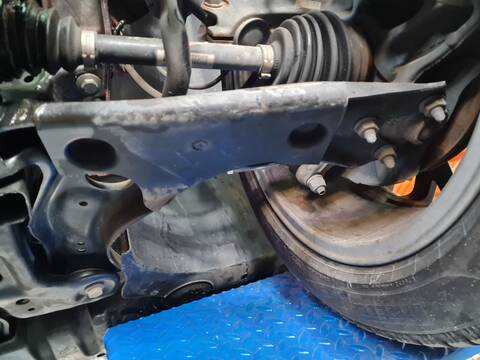 Brazo Suspension Delantero Izquierdo Seat Ibiza FR XM 110CV 81KW