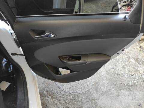 Foto 1ª: Tapizados Cartoneras Opel Astra B16DTH (2015)