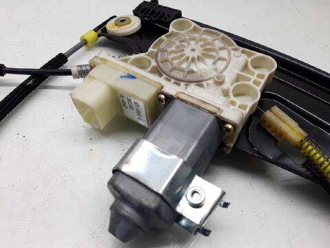 Foto 3ª: Elevalunas Eléctrico Delantero Derecho Bmw Serie 7 730 D 218CV 160KW E65 E66 E67) [M57 D30 (306D2)] (2003)