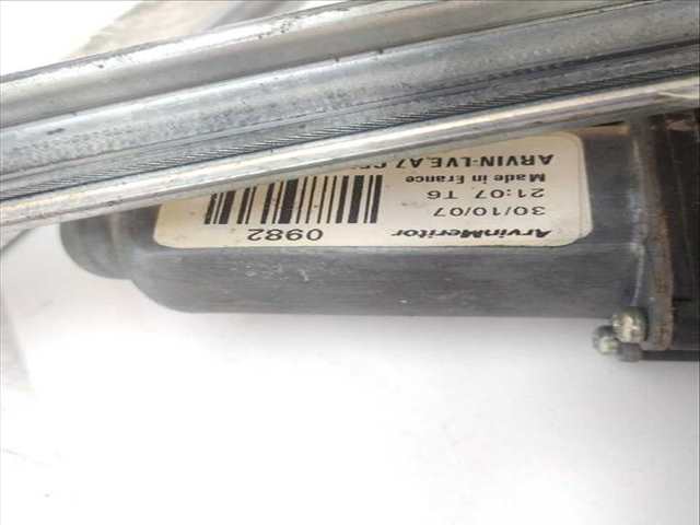 Foto 2ª: Elevalunas Eléctrico Delantero Derecho Citroen C4 1.6 HDI (2006)