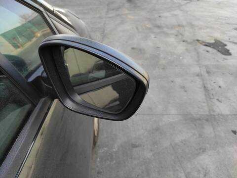Foto 1ª: Retrovisor Derecho Peugeot 208 ZM01 (2013)