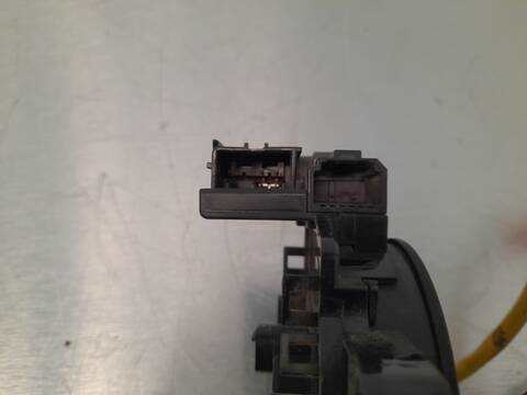 Foto 3ª: Anillo Airbag Toyota Yaris ACTIVE 90CV 66KW [1NDTV] (2011)