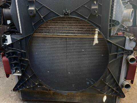 Rejilla Delantera Iveco Daily FURGON