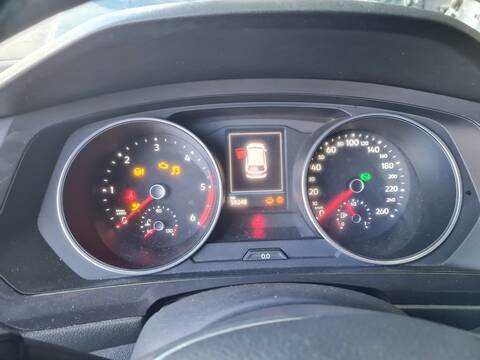 Foto 4ª: Cuadro de Instrumentos Volkswagen Tiguan ADVANCE 4MOTION 150CV 110KW [DFGA] (2020)