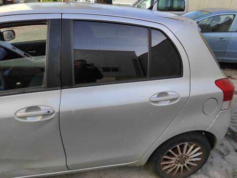 Puerta Trasera Izquierda Toyota Yaris 1NRFE