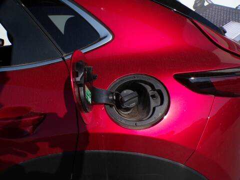 Tapa Exterior Combustible Mazda CX-30 PE