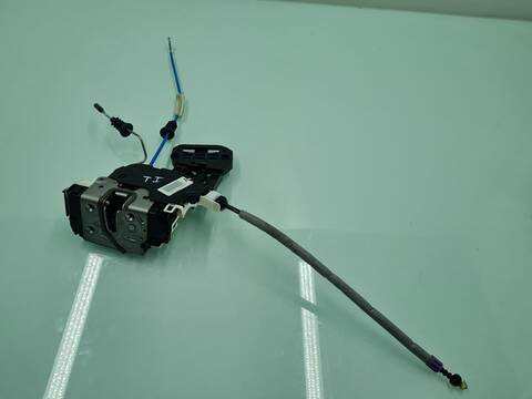Cerradura Puerta Trasera Izquierda Mercedes Clase A 140 A 45 AMG 4-MATIC 176.052) 381CV 280KW