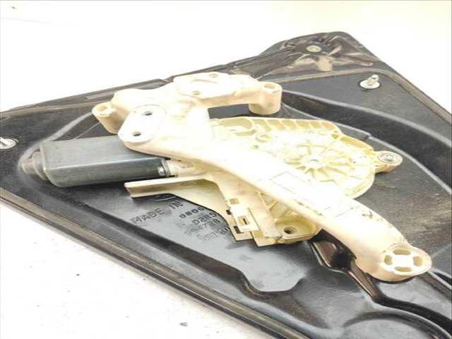 Foto 3ª: Elevalunas Manual Trasero Izquierdo Land Rover Range 3.6 D 4X4 (2005)