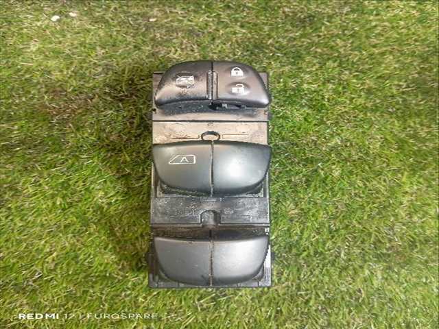 Botonera Elevalunas Nissan Navara 2.3 TD D23