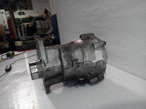 Foto 2ª: Diferencial Delantero Jaguar E Pace 2.0 D150 AWD 150CV X540) [204DTD(AJ20D4) 204DTF(AJ20D4)] (2017)